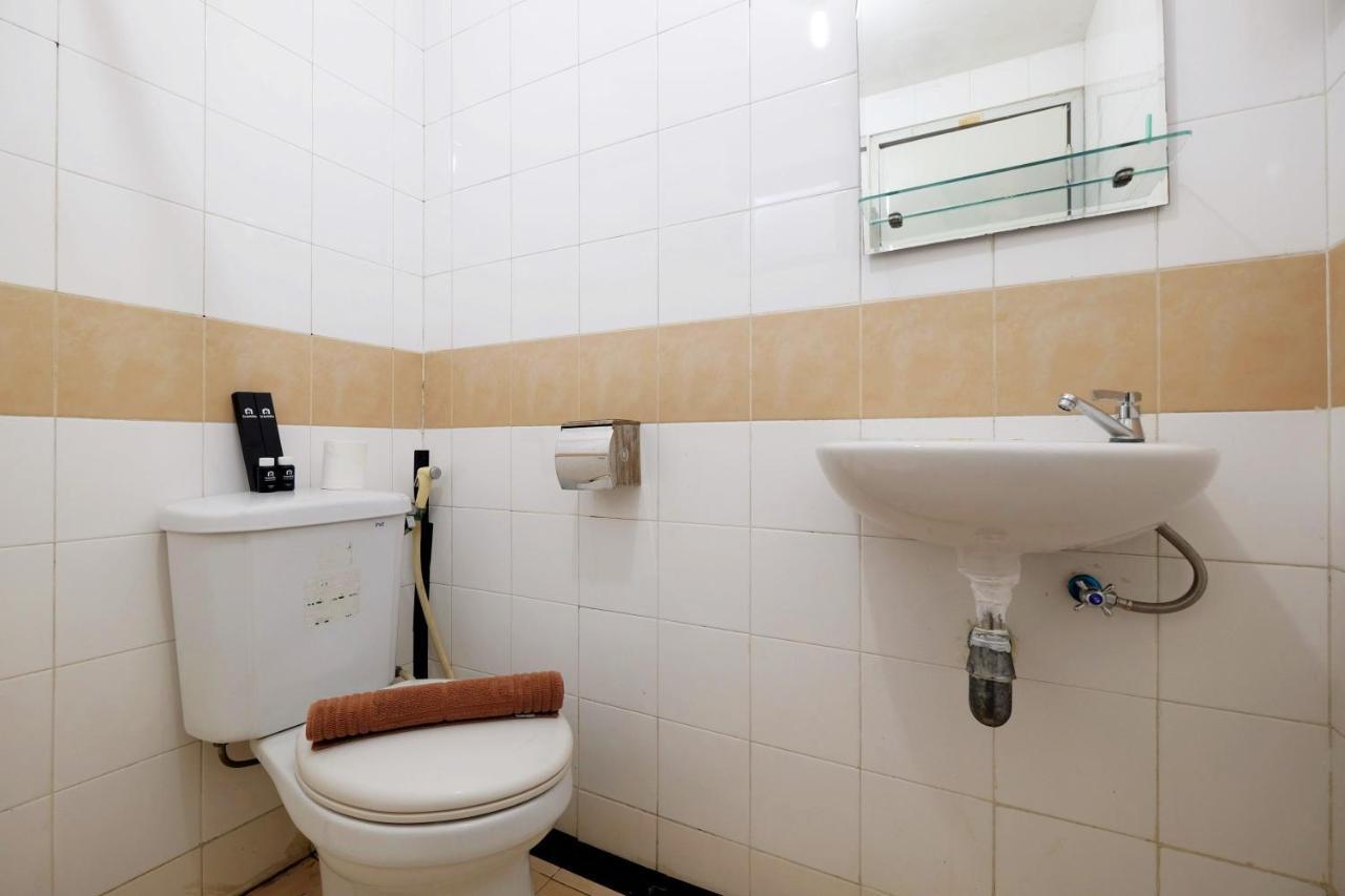 Elegant And Spacious 2br Metropark Jababeka By Travelio * Bekasi